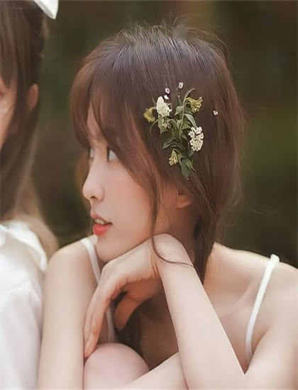 历史片专业观影指南：《女村长》的理解文化背景与历史语境 让你获得更深感悟